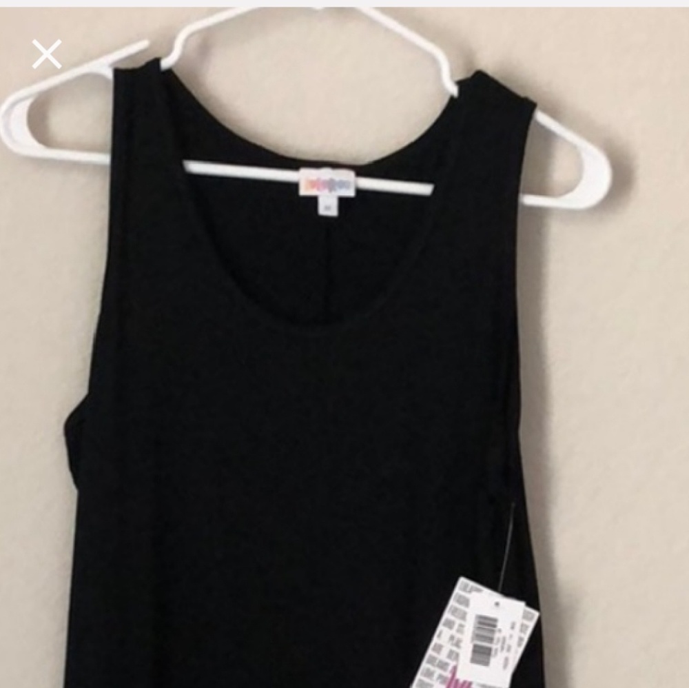 Nwts Lularoe Noir Tank size Medium